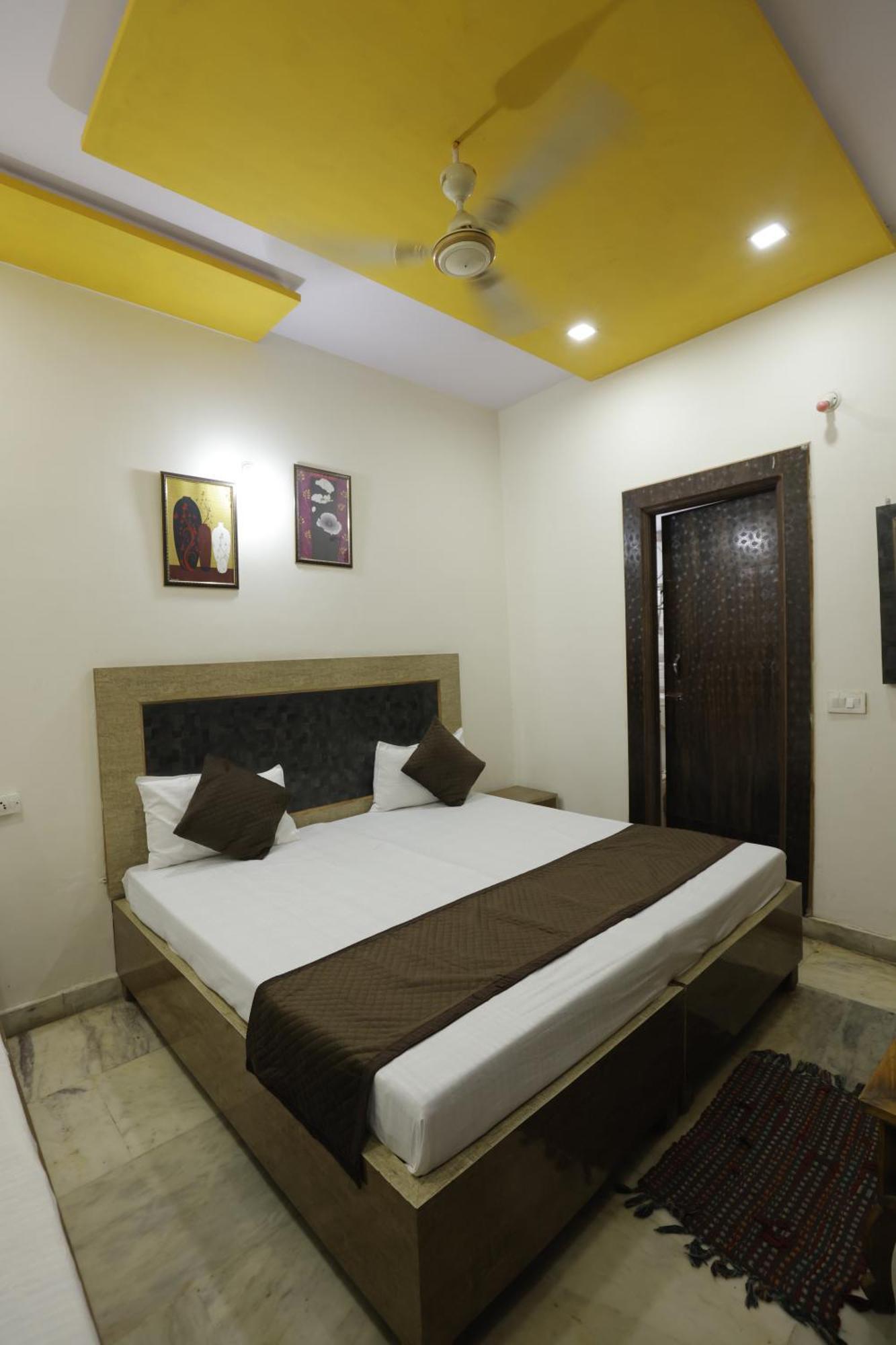 Basil Inn Home Stay Walking Distance From Taj Mahal Agra 阿格拉 外观 照片