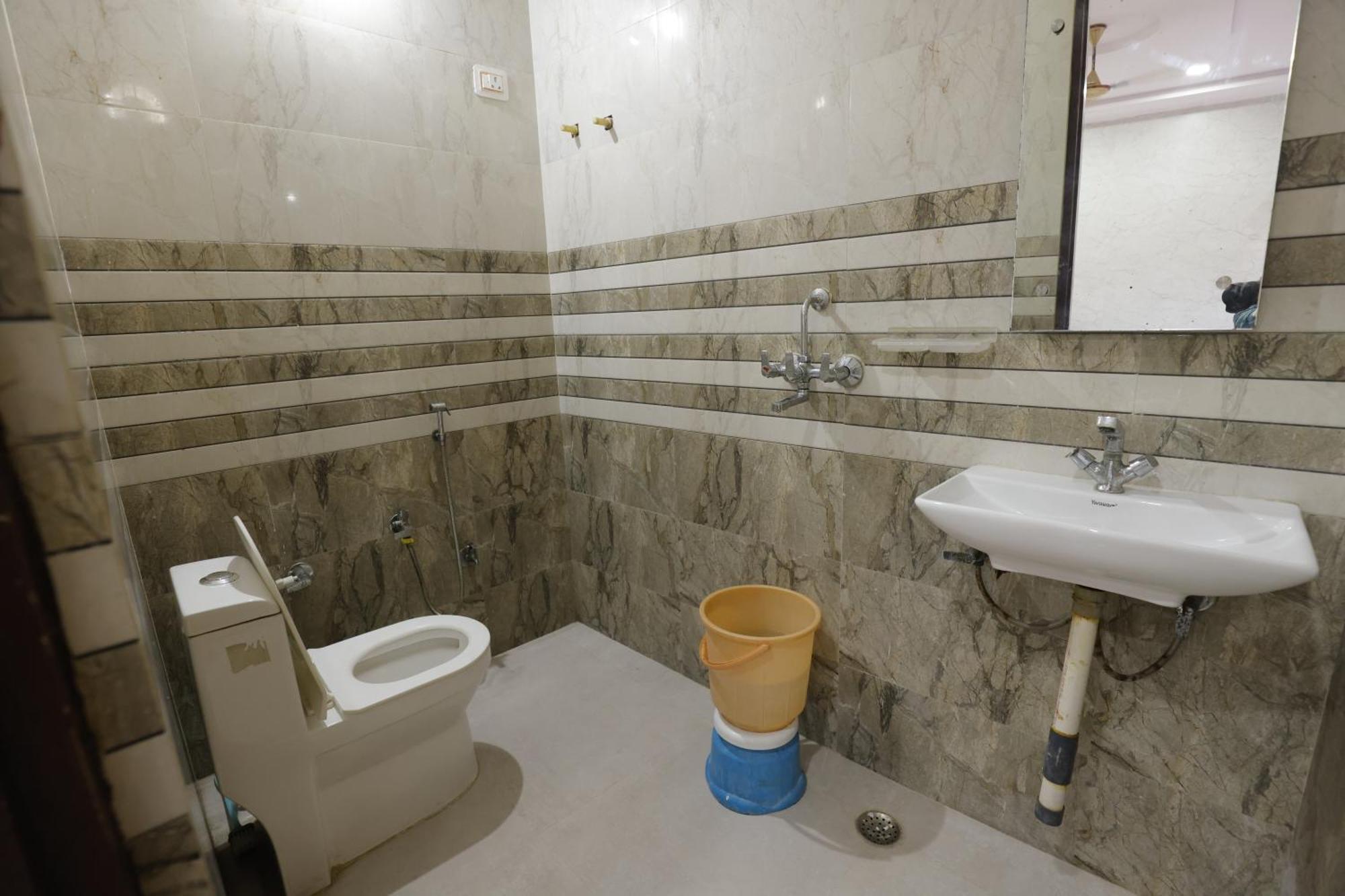 Basil Inn Home Stay Walking Distance From Taj Mahal Agra 阿格拉 外观 照片