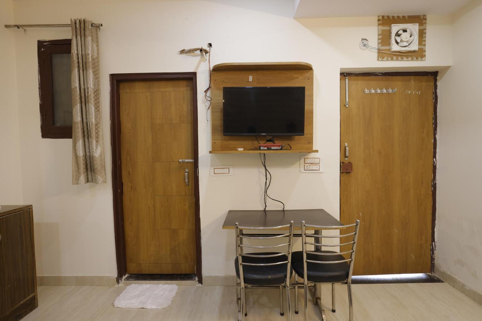 Basil Inn Home Stay Walking Distance From Taj Mahal Agra 阿格拉 外观 照片